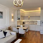 فندق Maxi