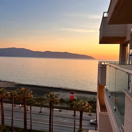 Maxi Hotel