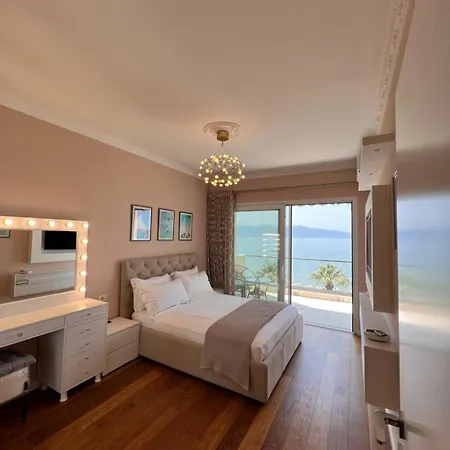 Mini Hotel&maxi *